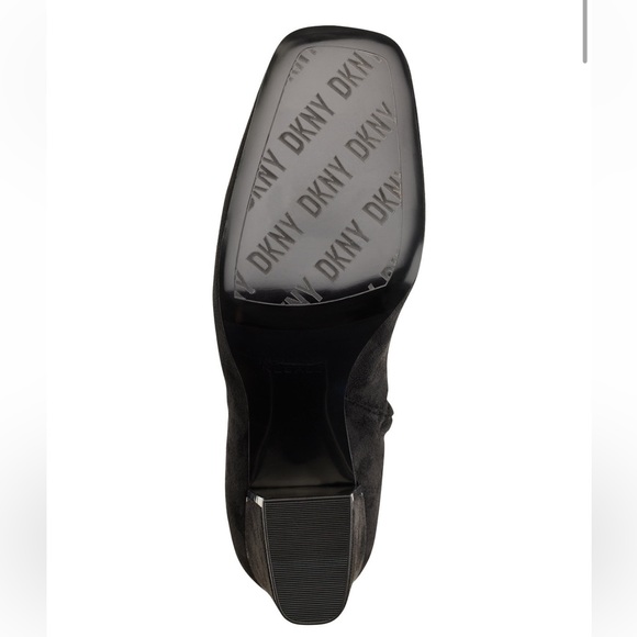 DKNY Women's Cavale Ankle Booties - Picture 6 of 16